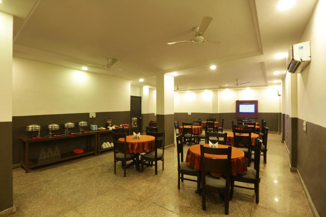 Hotel Airport Star New Delhi Eksteriør billede